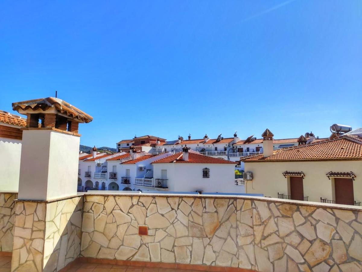 Casa Amplia Con Terraza En La Vinuela Villa Exterior foto